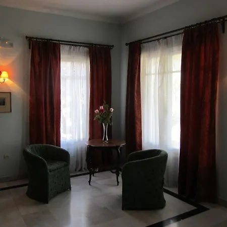 Отель Levant 3*