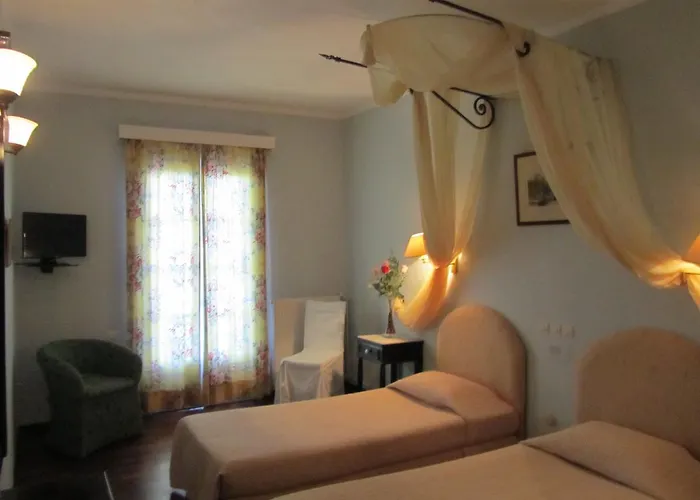 Hotel Levant 3*